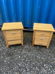 Solid Oak Bedside Lockers