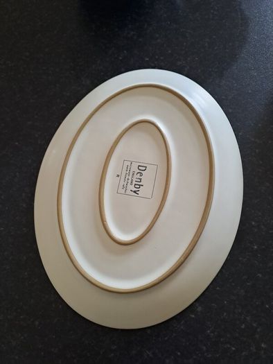6 Denby oyster buffet saucers and mugs