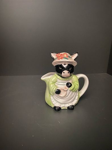Novelty cow milk jug