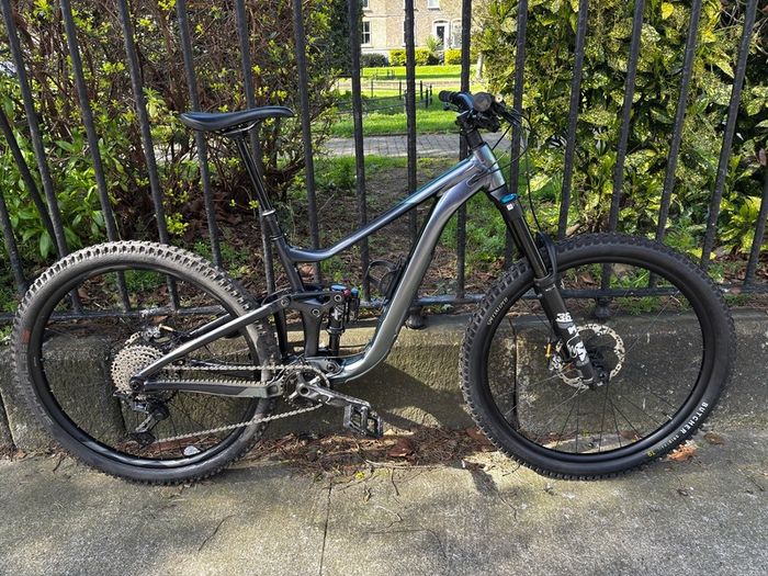 Giant Reign 1 2023 Enduro MTB
