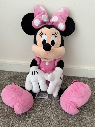 Genuine large Minnie Mouse form London Disney shop