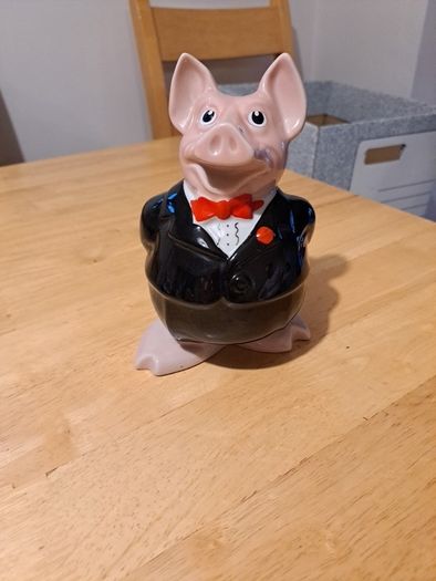 wade pig family