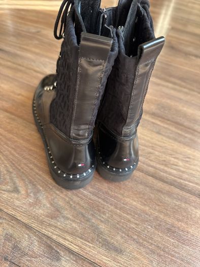 tommy hilfiger leather boots