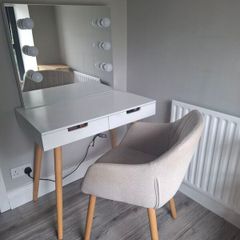 Vanity Table & Hollywood Mirror (+ Chair)