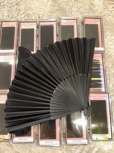 Eyelash tech kit