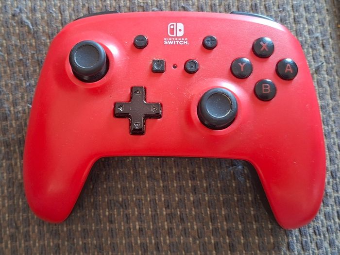 Official Nitendo Switch Controller.