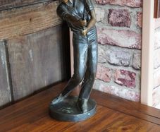 Bronze Golfer Statue