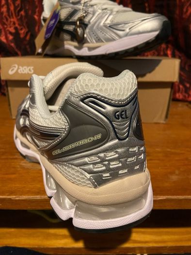 Asics Gel-Kayano 14