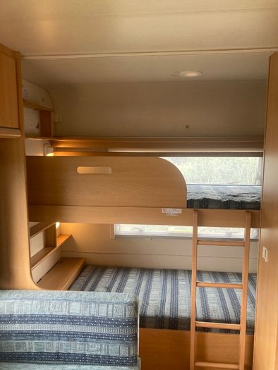 Caravan 2005 Adria Altea 502 DK | Perfect Lightweight Family 5-Berth (Fixed Bunks)