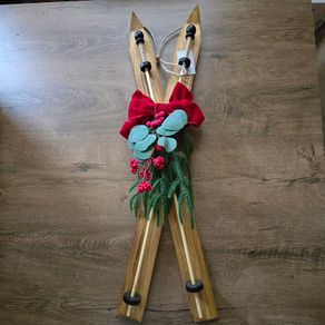Christmas door decoration- skis