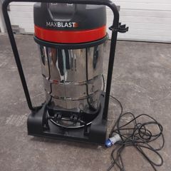 Gutter vacuum