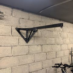 Foldable punch bag bracket