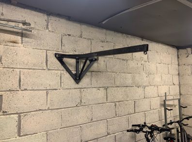 Foldable punch bag bracket