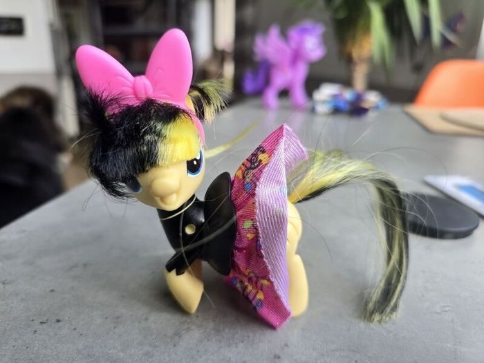 Songbird Serenade Sparkling & Spinning Skirt MLP G4 My Little Pony