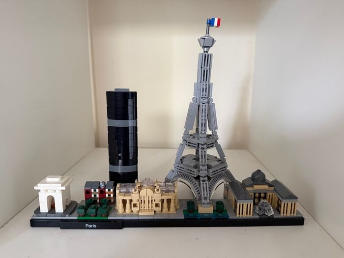 LEGO Architecture Paris Skyline Built Display Set