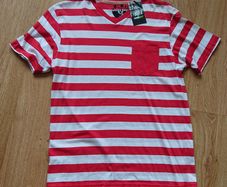 White/Red Top   Size M