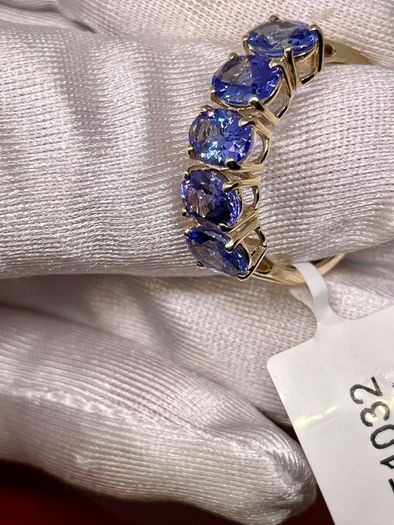 Gold 9K (375) Yellow Gold Premium Tanzanite 5 Stone Ring 4.00 Ct.