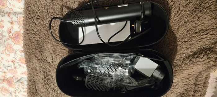 Glossyness Hairdryer