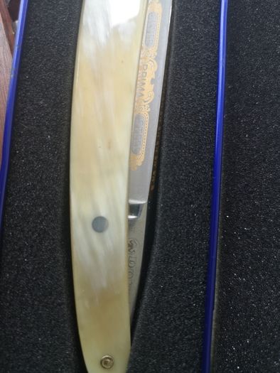 Dovo Solingen carbon steel razor