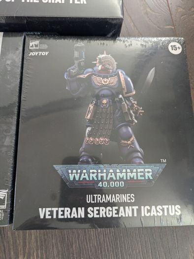 Lot of Joytoy Warhammer Ultramarine Action Figures and Vehicle