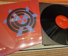 Chvrches - The Bones Of What You Believe