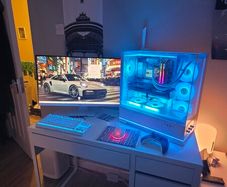gaming pc setup