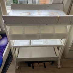 Babylo Baby Changing Table and Bath