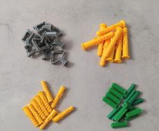 Variety of Wall Plugs (20x)