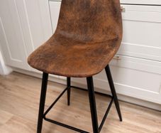 4 kitchen stools coffee faux leather and black legs