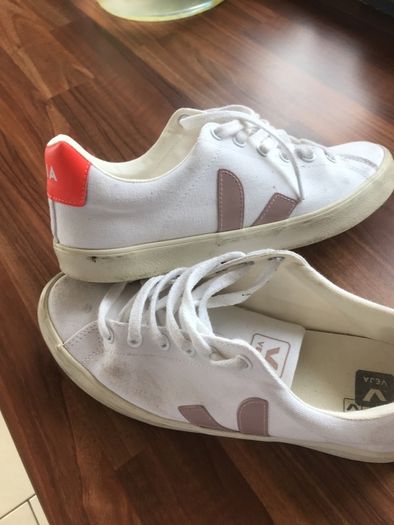 Veja womens