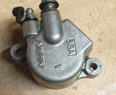 Clutch slave cylinder suzuki intruder vs 800