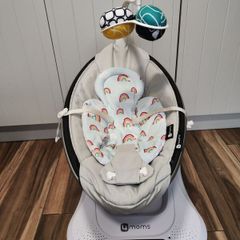 4 Moms Mamaroo