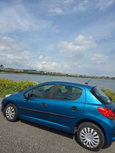 Peugeot 207 2008 - low mileage