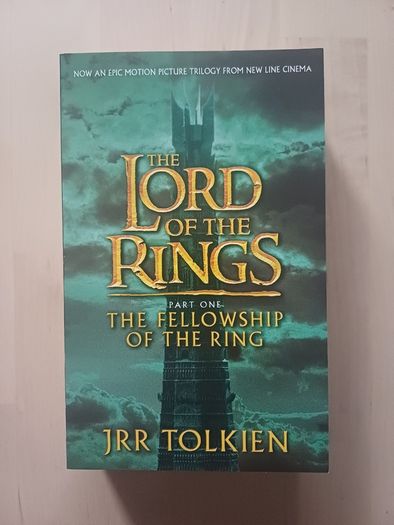The Lord of the Rings 3 Volumes by J.R.R. Tolkien (Fantasy Paperbacks 2002)