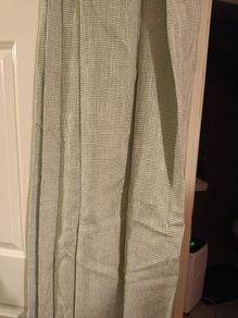 Curtains (light green)