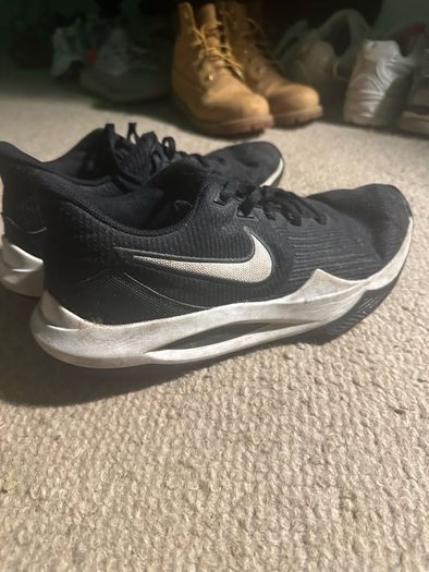 Nike basketball shoes/runners