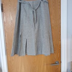 Gelco  Silver Grey Skirt.  S.14.  New - No Tag.