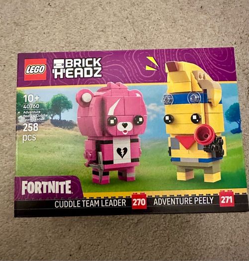 Lego Fortnite 40760 Cuddle Team Leader and Adventure Peely