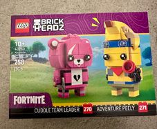 Lego Fortnite 40760 Cuddle Team Leader and Adventure Peely