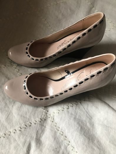 Ladies Shoes Patent