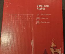 REDUCED. LED Christmas icicle lights bright white 7.7mtr