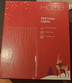 REDUCED. LED Christmas icicle lights bright white 7.7mtr