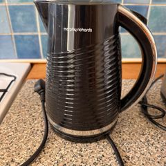 Morphy Richards black kettle