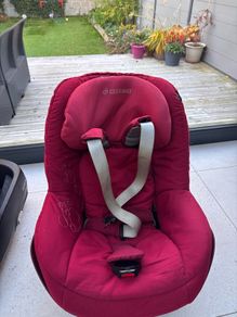 Maxi Cosi Pearl and Base