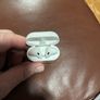 AirPods 2 gen Image 3