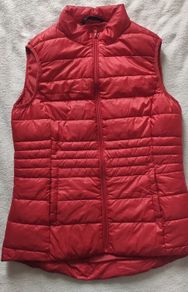 Never Used St. Bernard (Dunnes) Red Puffer Vest - Size S.