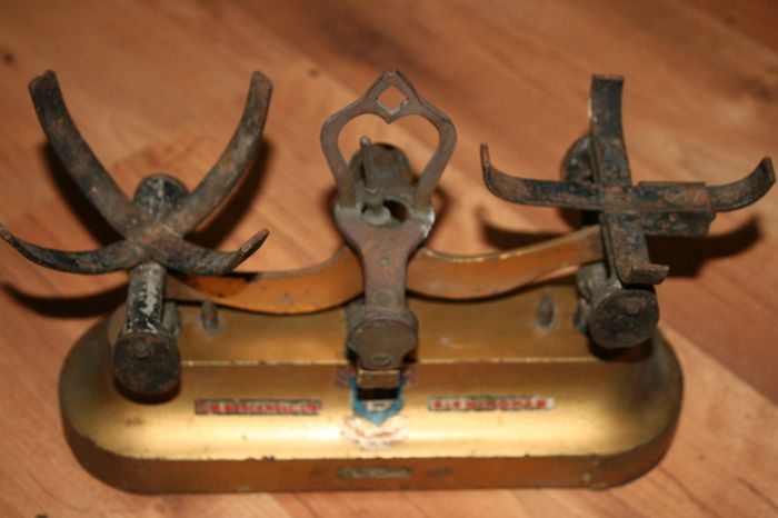 Vintage Scale
