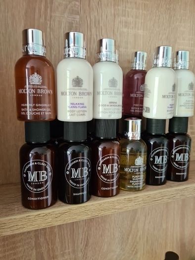 Molton Brown mid sized bottles 50ml each. 4 bottles for 10e