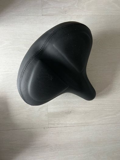 Wide comfortable bike saddle