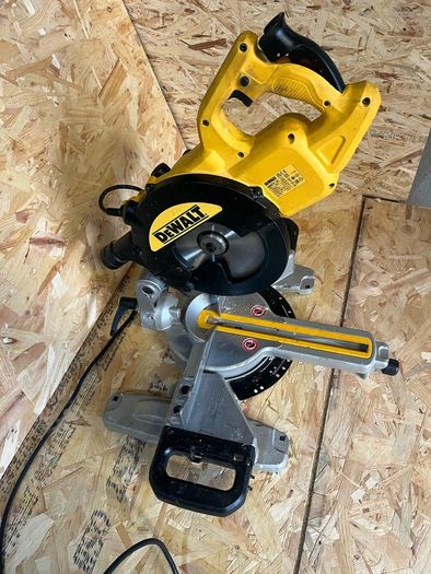 dewalt